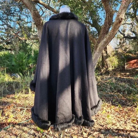 Tom Gutie Baby Alpaca Cape Fur Stunning Luxury Cape Sweater Black‎ Hand Finished